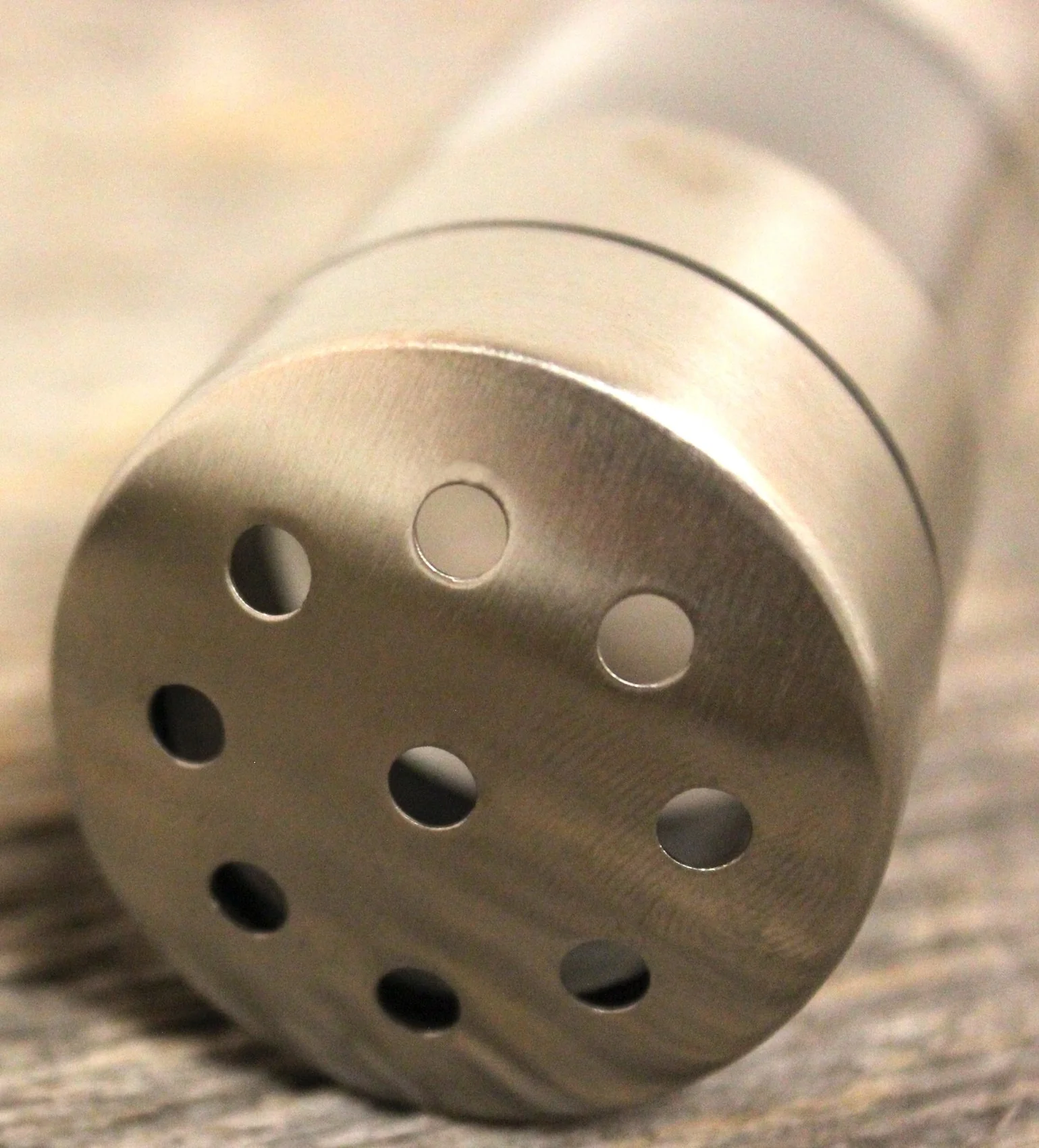 BergHOFF Geminis 18/10 Stainless Steel Coarse Dispenser, 4" - Image 3