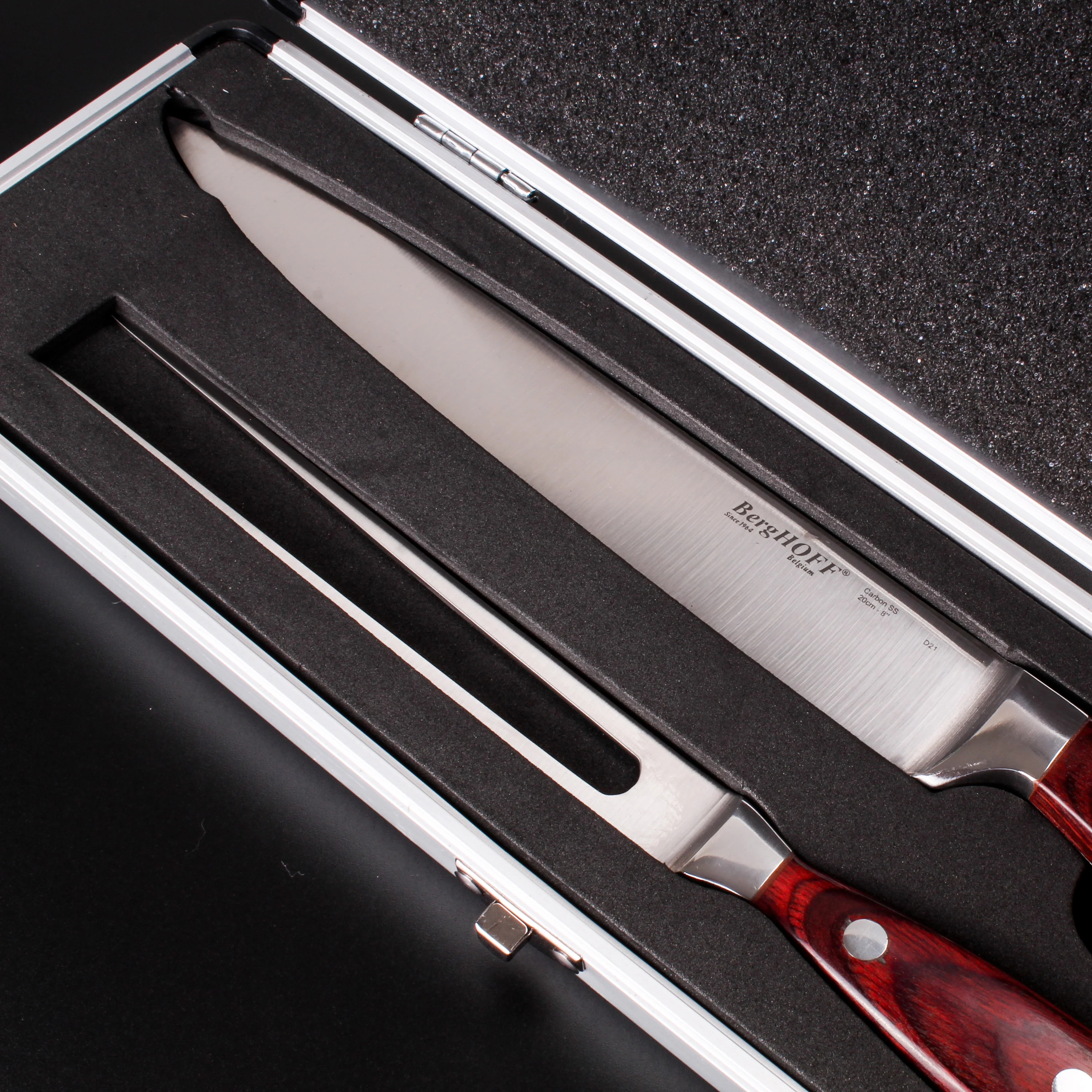 BergHOFF Pakka Wood 3Pc Stainless Steel Carving Set with Case - Image 10