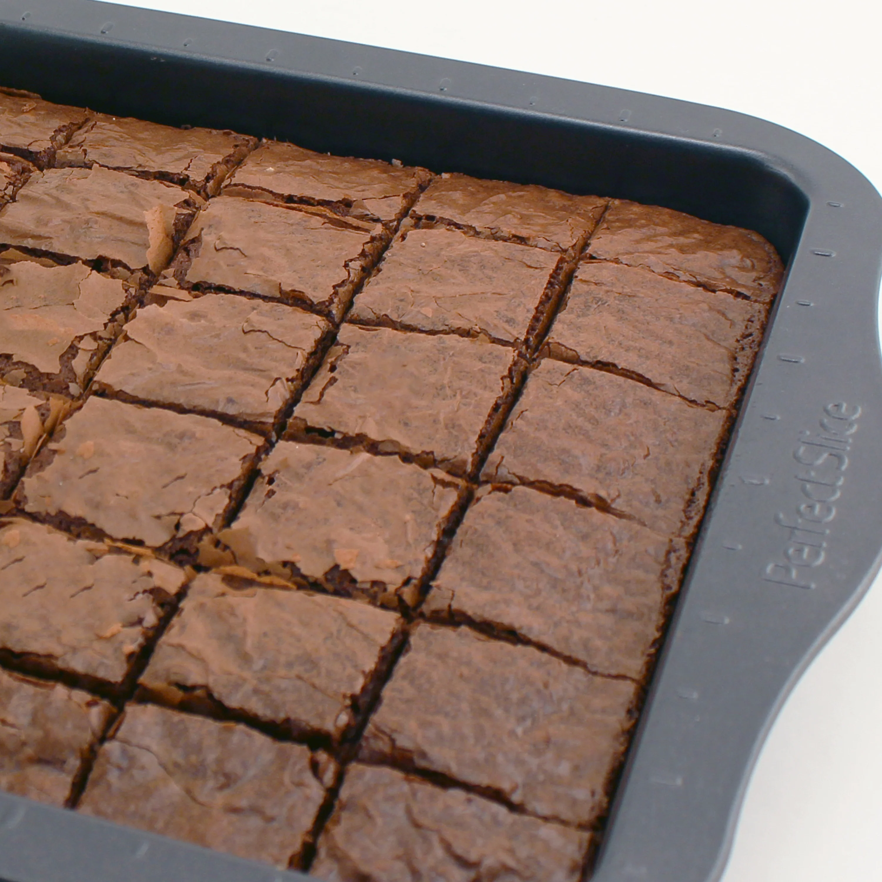 BergHOFF Perfect Slice 14" Cookie Sheet with Tool - Image 4