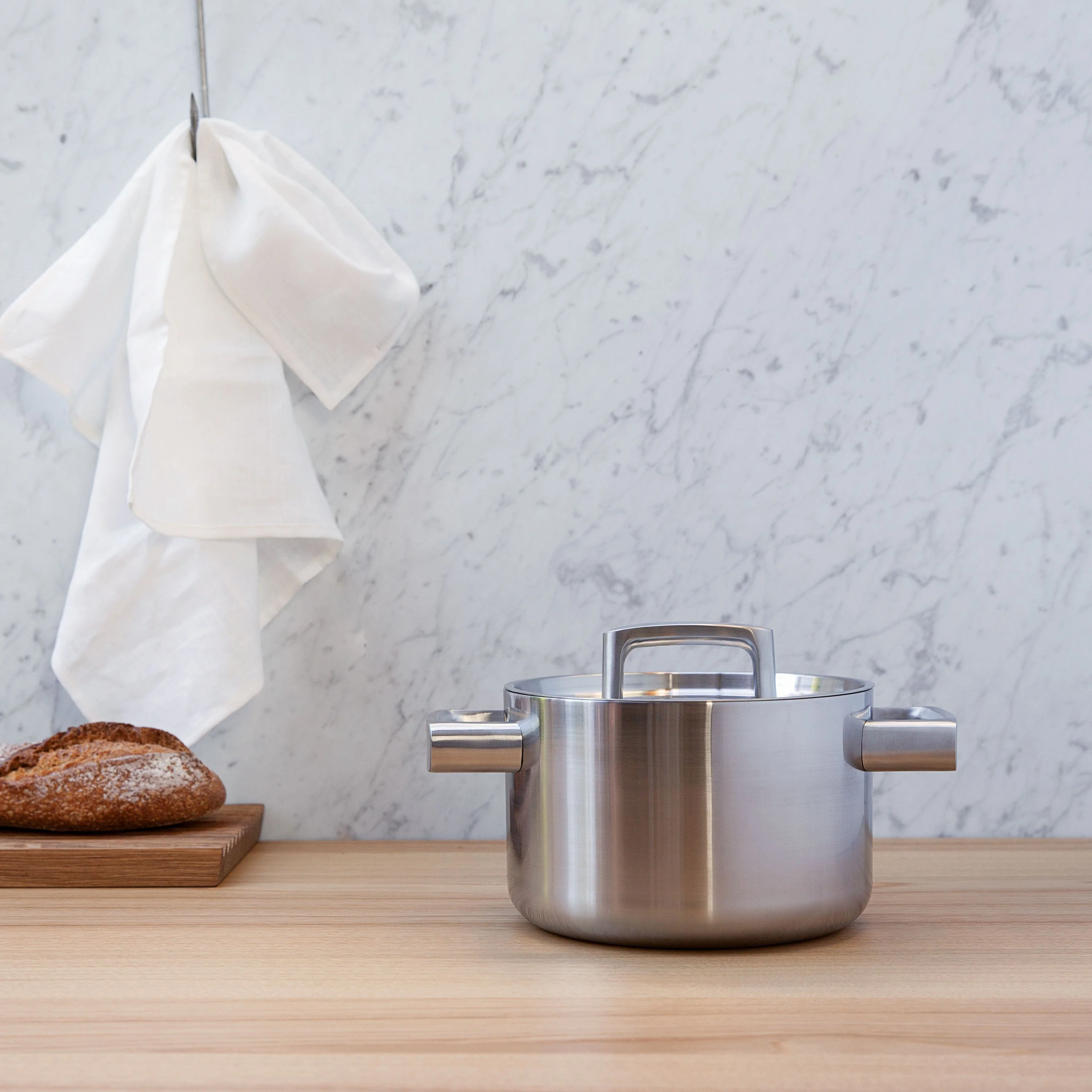 BergHOFF Ron 7Pc 18/10 Stainless Steel 5-Ply Cookware Set - Image 3